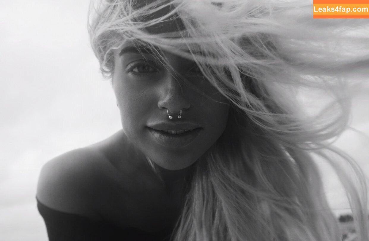 Naomi Woods / Lissapolooza / naomiwoods.official leaked photo photo #0069