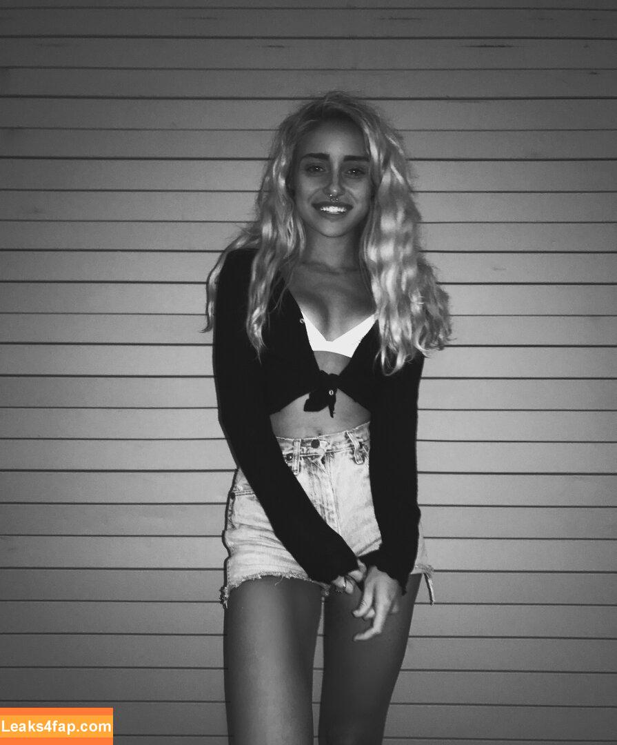 Naomi Woods / Lissapolooza / naomiwoods.official leaked photo photo #0078