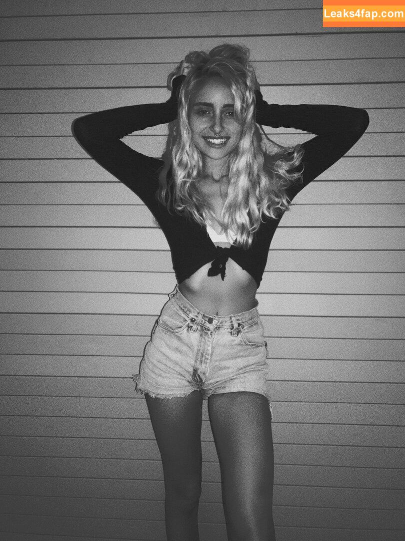 Naomi Woods / Lissapolooza / naomiwoods.official leaked photo photo #0079