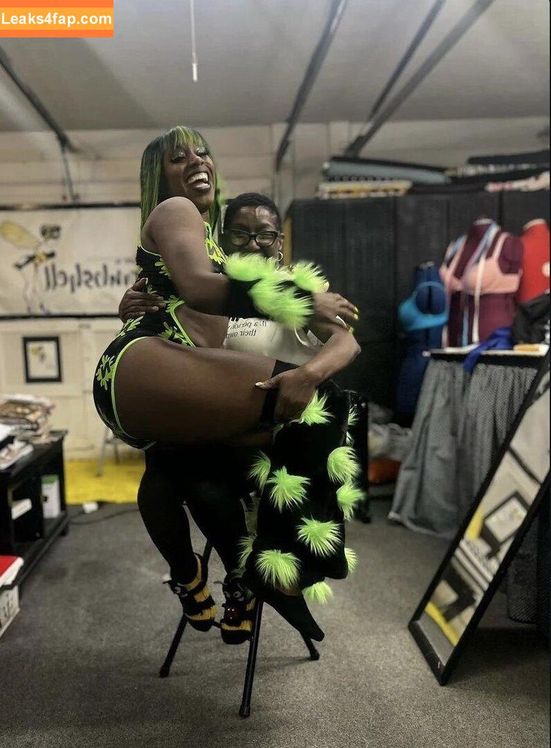 Naomi / trinity_fatu leaked photo photo #0002