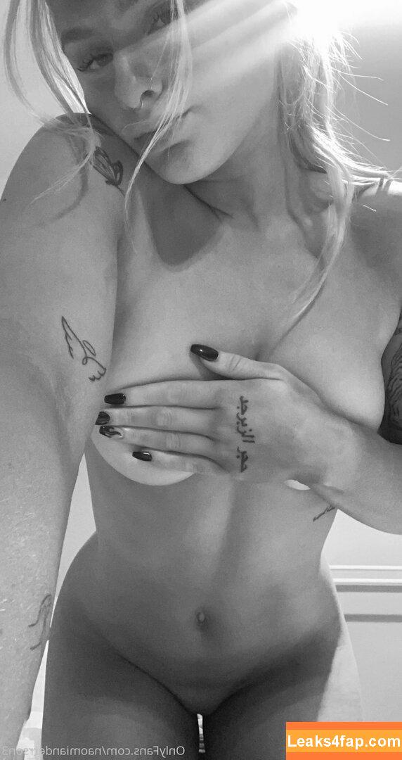 naomianderrson3 / naomi.anderrson leaked photo photo #0025