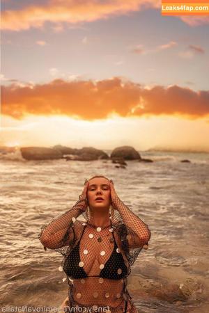 Natali Tihomirova photo #1048