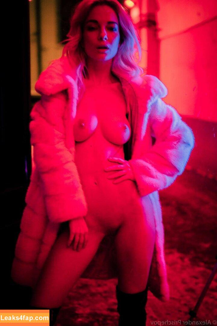 Natalia Andreeva / Danica / Delilah G / Natalya Nemchinova / modelandreeva / modelandreevaa leaked photo photo #1060