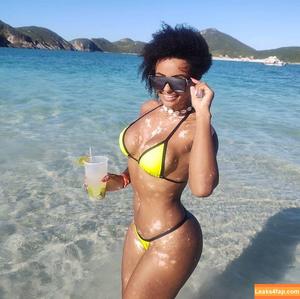 Natália Deodato photo #0018