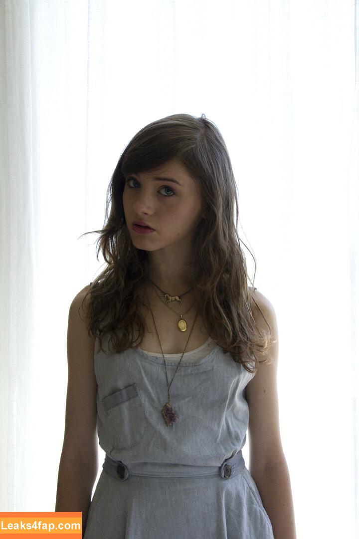 Natalia Dyer / nattyiceofficial слитое фото фото #0098