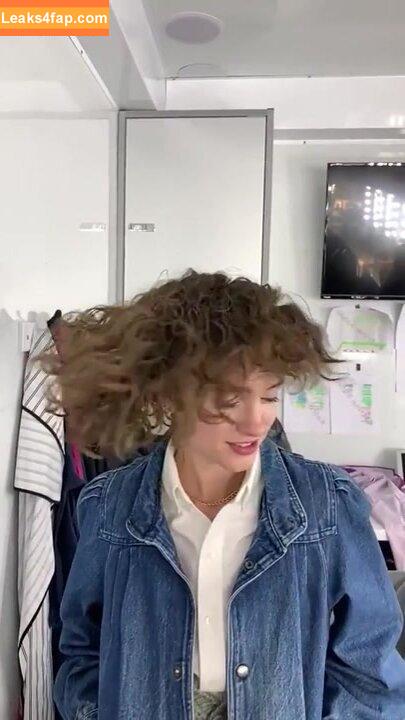 Natalia Dyer / nattyiceofficial leaked photo photo #0173