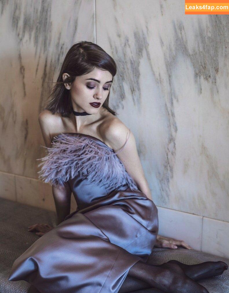 Natalia Dyer / nattyiceofficial слитое фото фото #0343