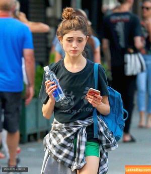 Natalia Dyer photo #0016