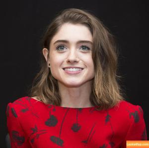 Natalia Dyer photo #0074