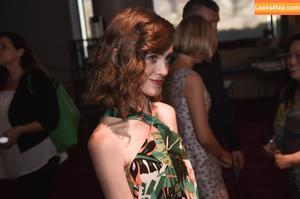 Natalia Dyer photo #0082