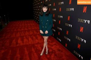 Natalia Dyer photo #0223