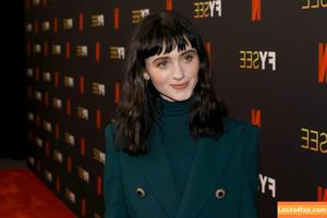 Natalia Dyer photo #0228