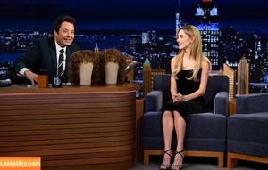 Natalia Dyer photo #0684