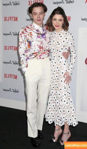 Natalia Dyer photo #0715