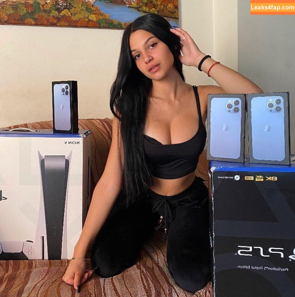 natalialamprou /  leaked photo photo #0006