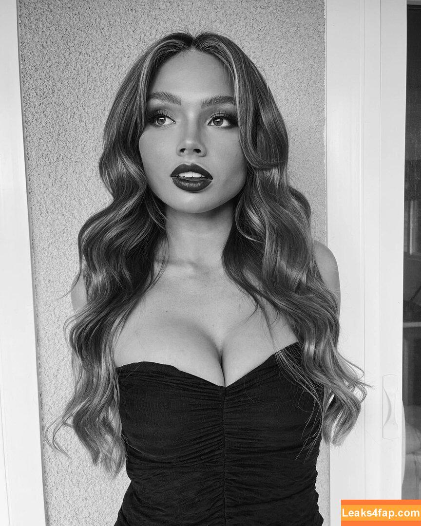 Natalie Alyn Lind / nataliealynlind / natalynlind leaked photo photo #0154