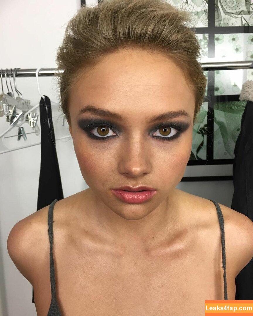 Natalie Alyn Lind / nataliealynlind / natalynlind leaked photo photo #0265