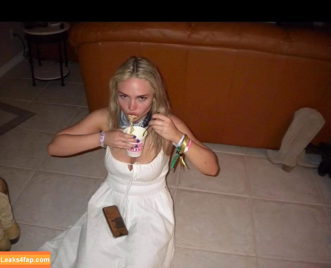 Natalie Alyn Lind / nataliealynlind / natalynlind leaked photo photo #0468