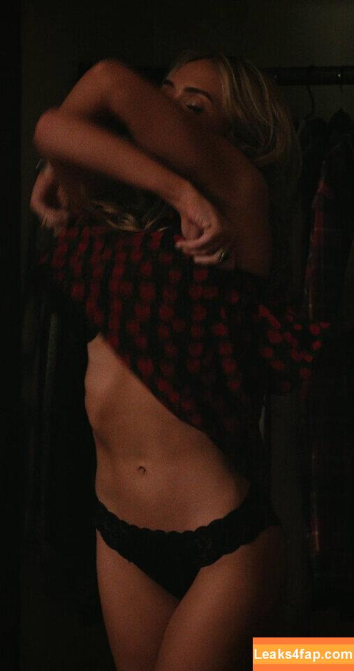 Natalie Alyn Lind / NatalieAlynLind / https: / natalynlind leaked photo photo #0817