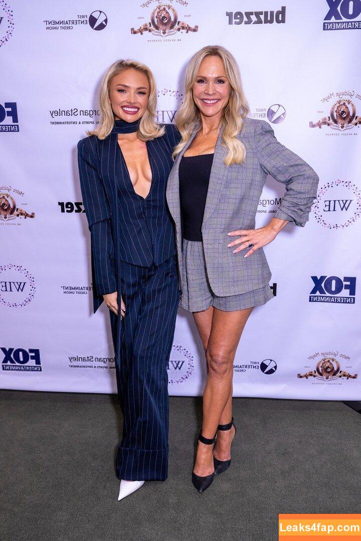 Natalie Alyn Lind / NatalieAlynLind / https: / natalynlind leaked photo photo #0853