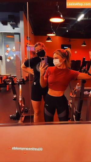 Natalie Alyn Lind photo #0042