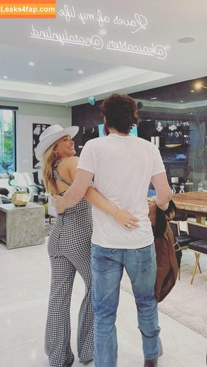 Natalie Alyn Lind photo #0061