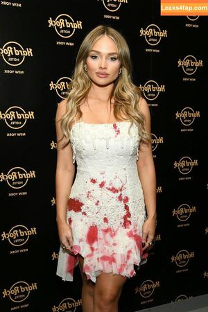 Natalie Alyn Lind photo #0099