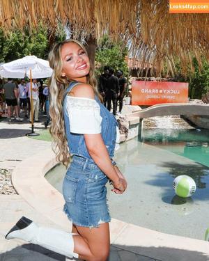 Natalie Alyn Lind photo #0176