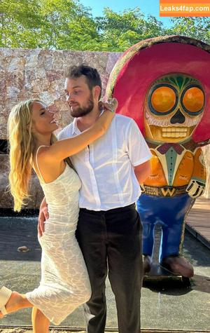 Natalie Alyn Lind photo #0216