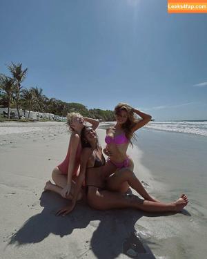 Natalie Alyn Lind photo #0224