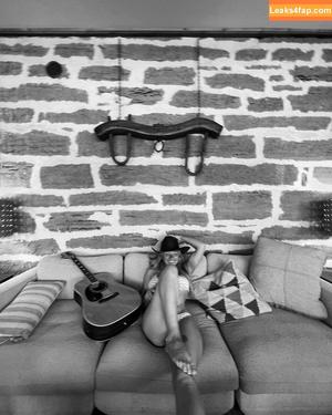 Natalie Alyn Lind photo #0228