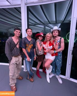 Natalie Alyn Lind photo #0275