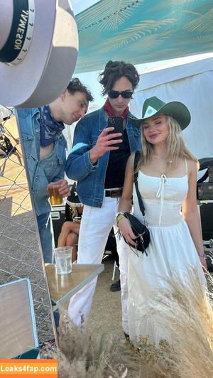 Natalie Alyn Lind photo #0452