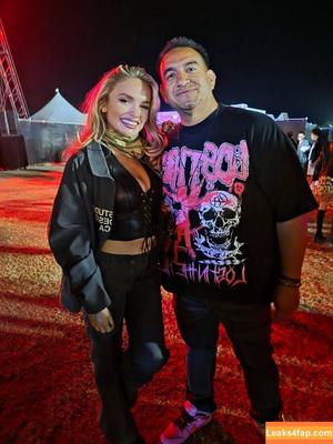 Natalie Alyn Lind фото #0800