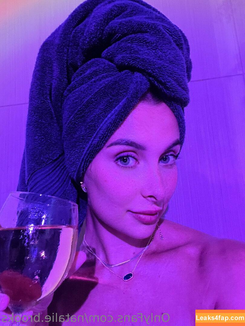 Natalie Brooks / natalie.brooks / natalienotnat leaked photo photo #0023
