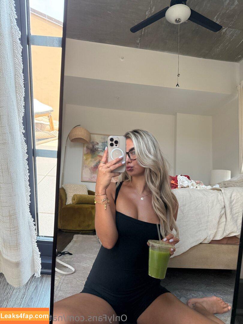 Natalie Brooks / natalie.brooks / natalybrooks leaked photo photo #0359
