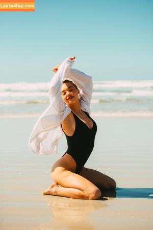 Natalie Decker фото #0302