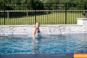 Natalie Decker photo #0356