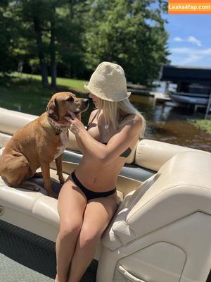 Natalie Decker photo #0365