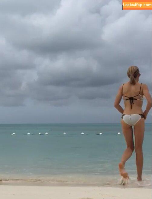 Natalie Gulbis / nataliegulbis leaked photo photo #0015