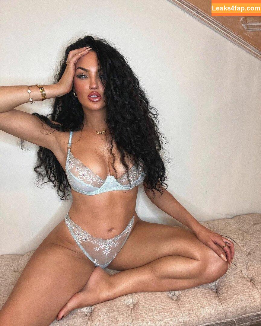 Natalie Halcro / nataliehalcro leaked photo photo #0005