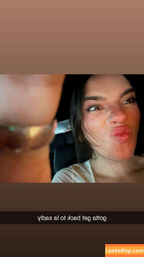 Natalie Mariduena / natalinanoel leaked photo photo #0085