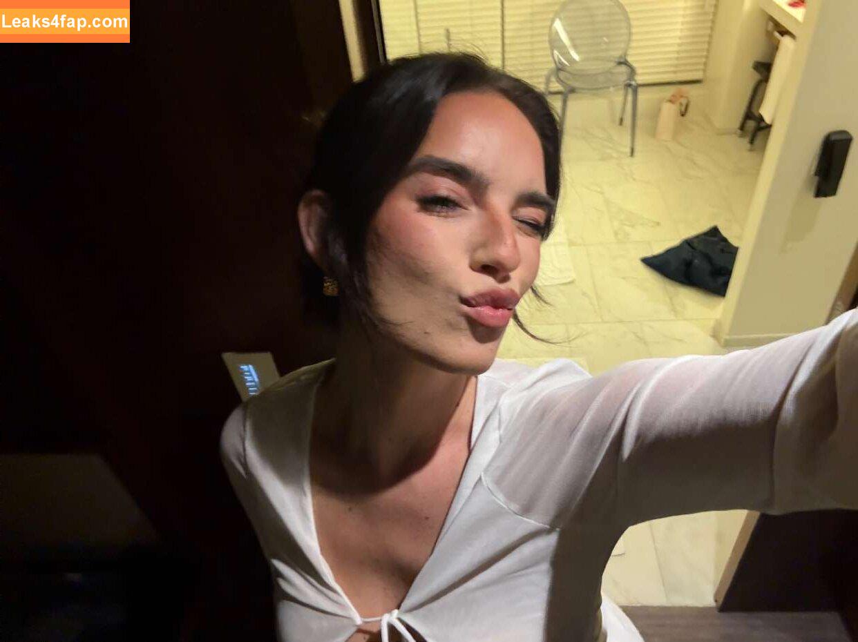 Natalie Mariduena / natalinanoel leaked photo photo #0092