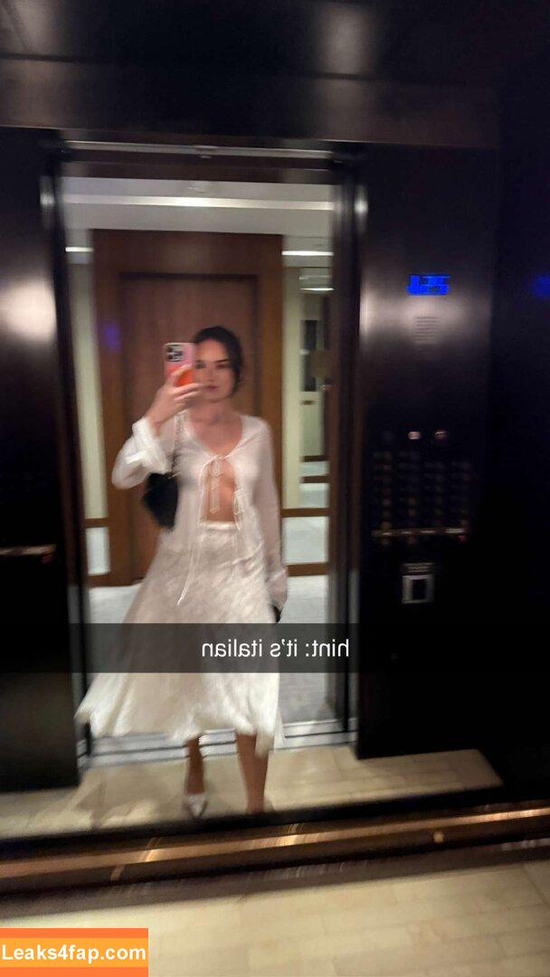 Natalie Mariduena / natalinanoel leaked photo photo #0100