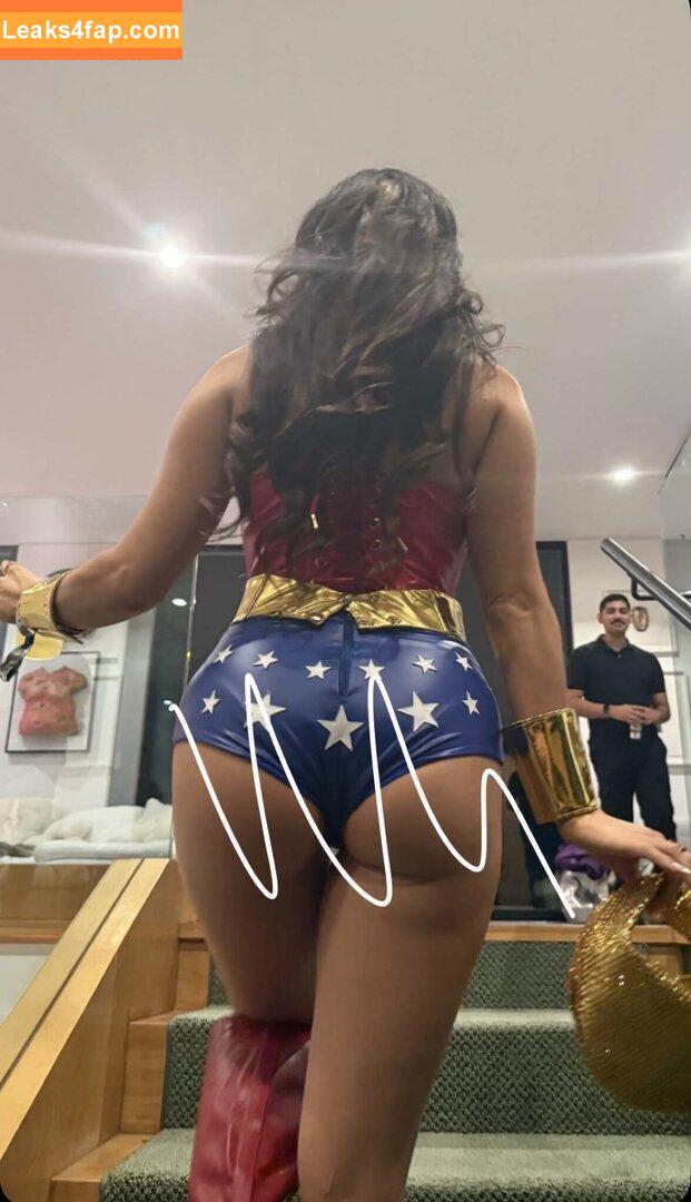 Natalie Mariduena / natalinanoel leaked photo photo #0187