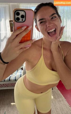 Natalie Mariduena photo #0070