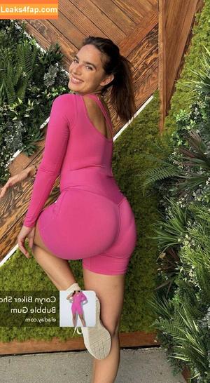 Natalie Noel photo #0676