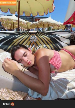 Natalie Noel photo #1050