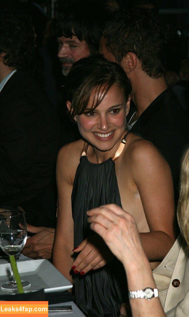Natalie Portman / natalieportman слитое фото фото #0215