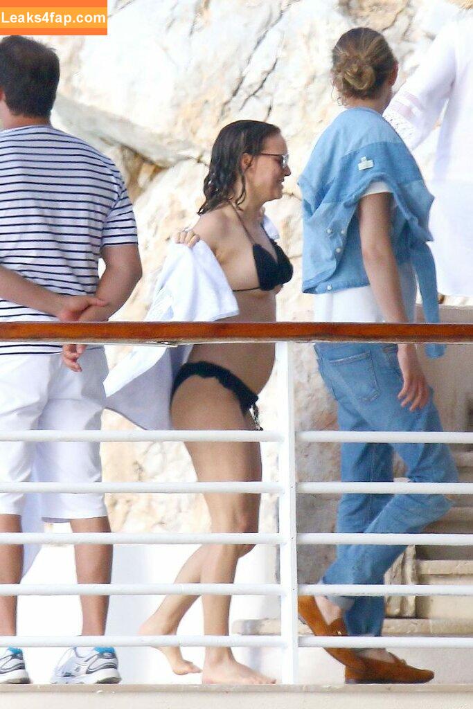 Natalie Portman / natalieportman слитое фото фото #0281